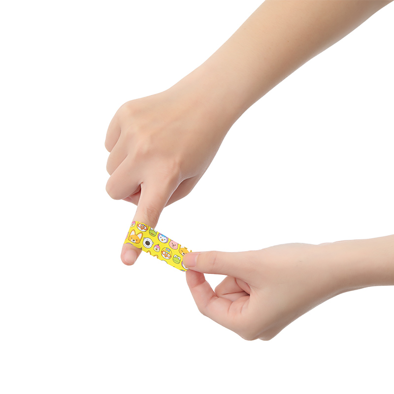 Băng keo cá nhân in hình Pororo Kids Band (72 x 18mm) hộp 8 miếng - 15